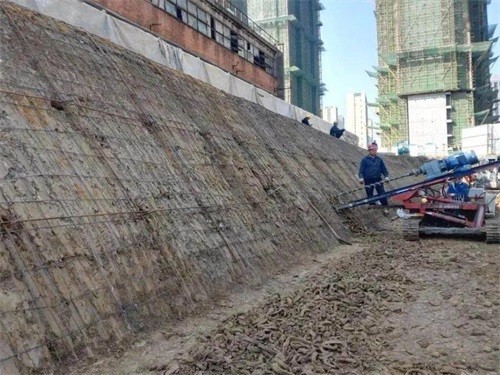 钦北建筑边坡支护